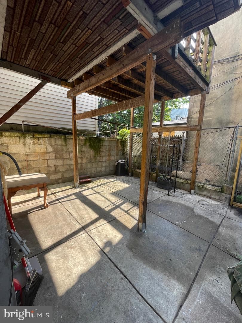 2235 S 6th Street photo 13