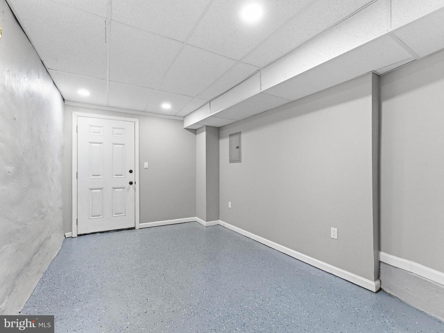 260 W Godfrey Avenue photo 20