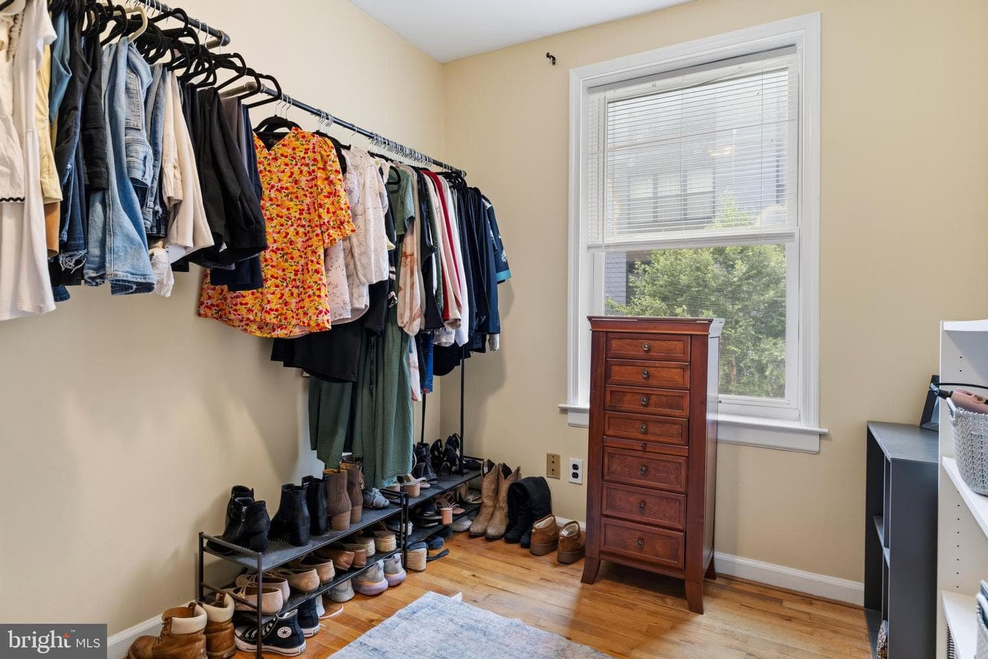 435 Shurs Lane photo 19