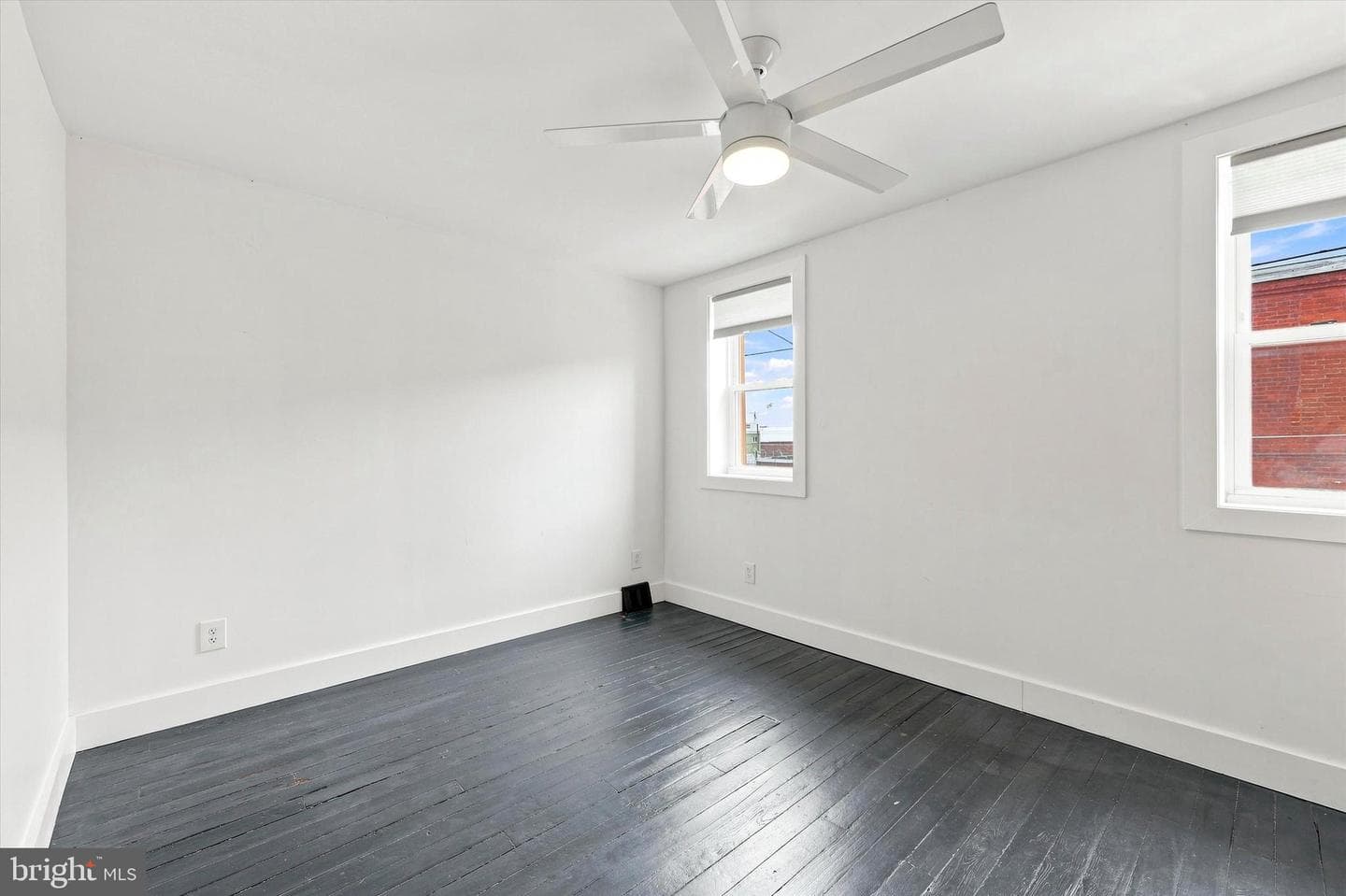 3150 Mercer Street photo 10