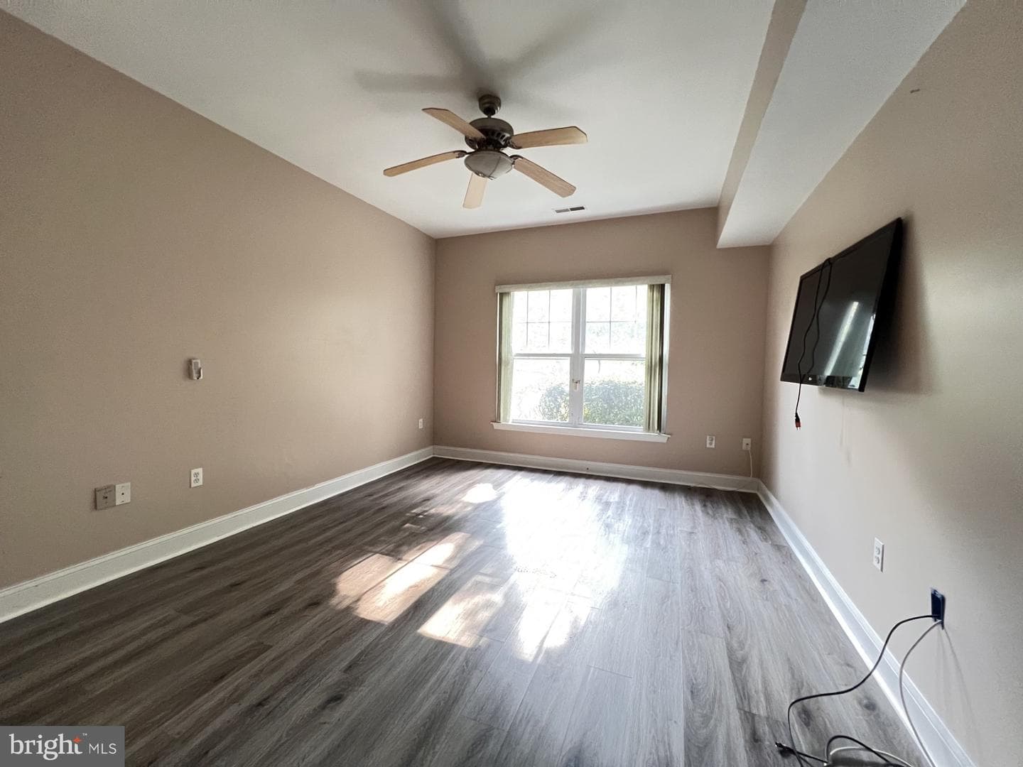 540 Easy Street #t91 photo 17