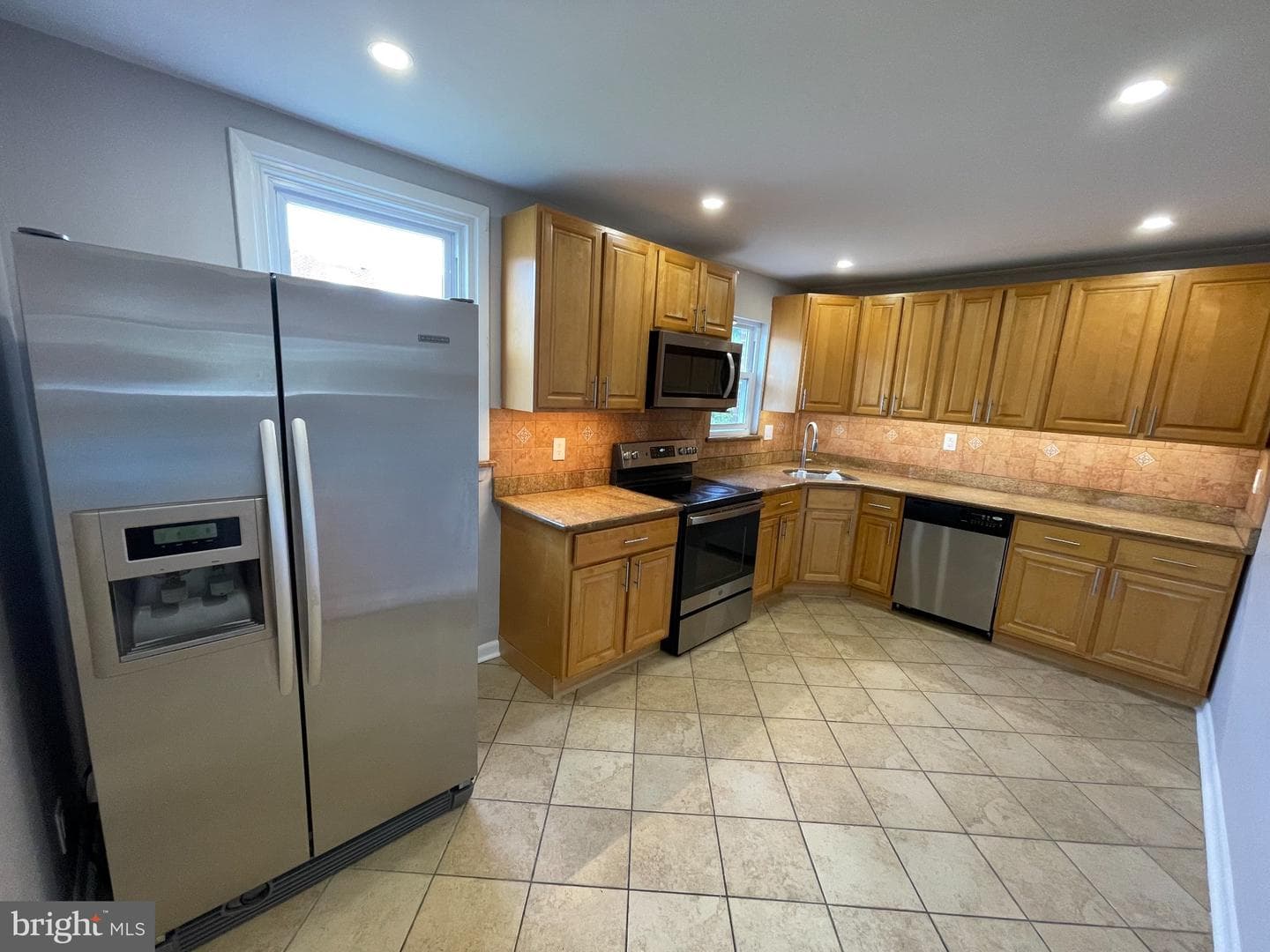 2333 Ripley Street photo 5