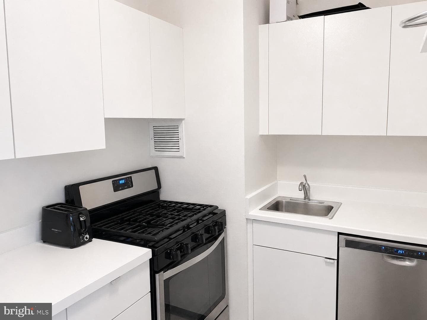 200 Locust Street #10ahn photo 8