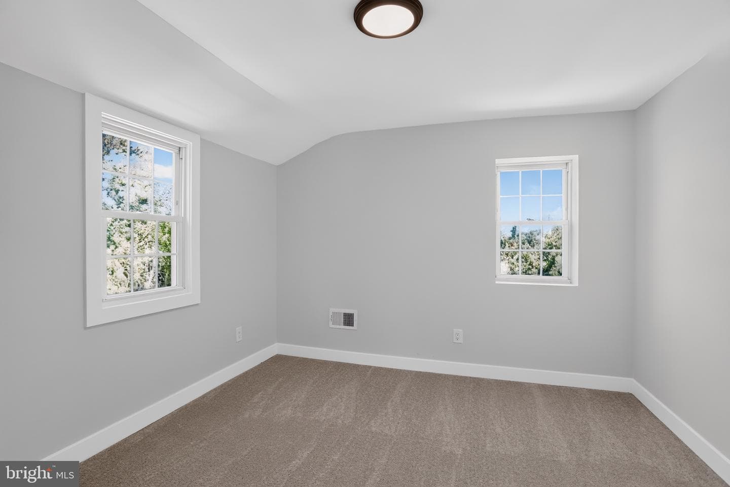 10200 Haldeman Avenue photo 23