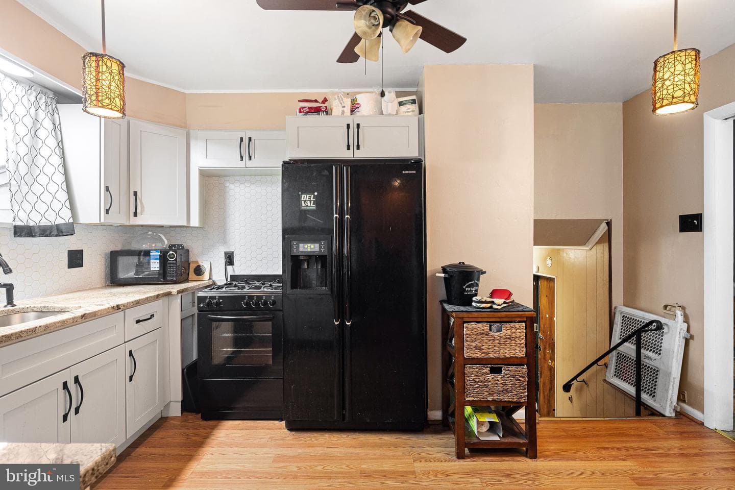 6348 Henry Avenue photo 12