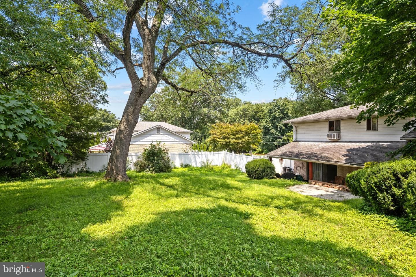 6348 Henry Avenue photo 29