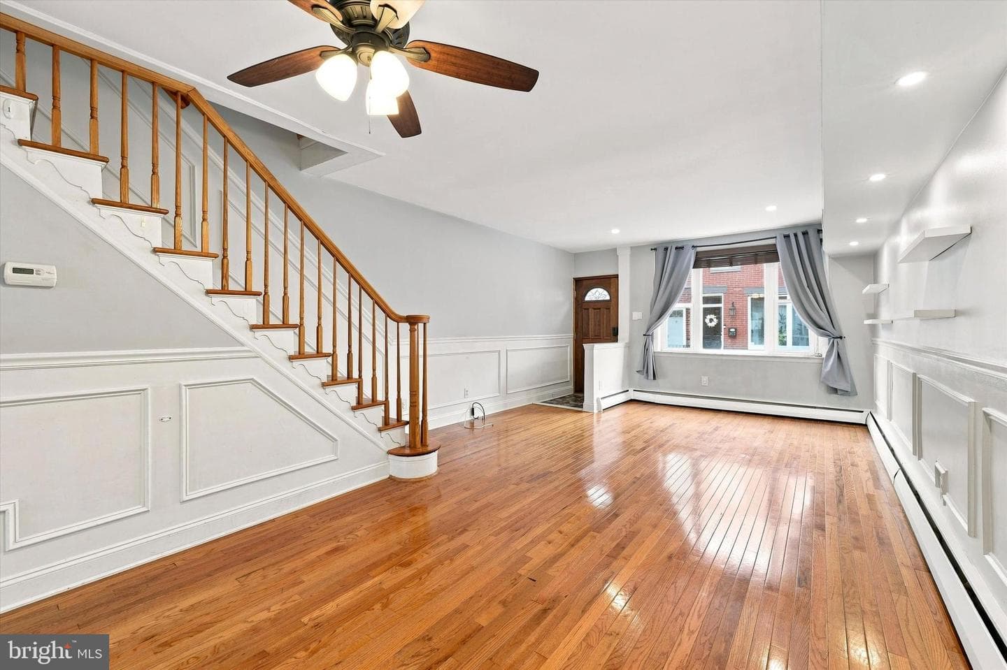 2432 S Bancroft Street photo 4