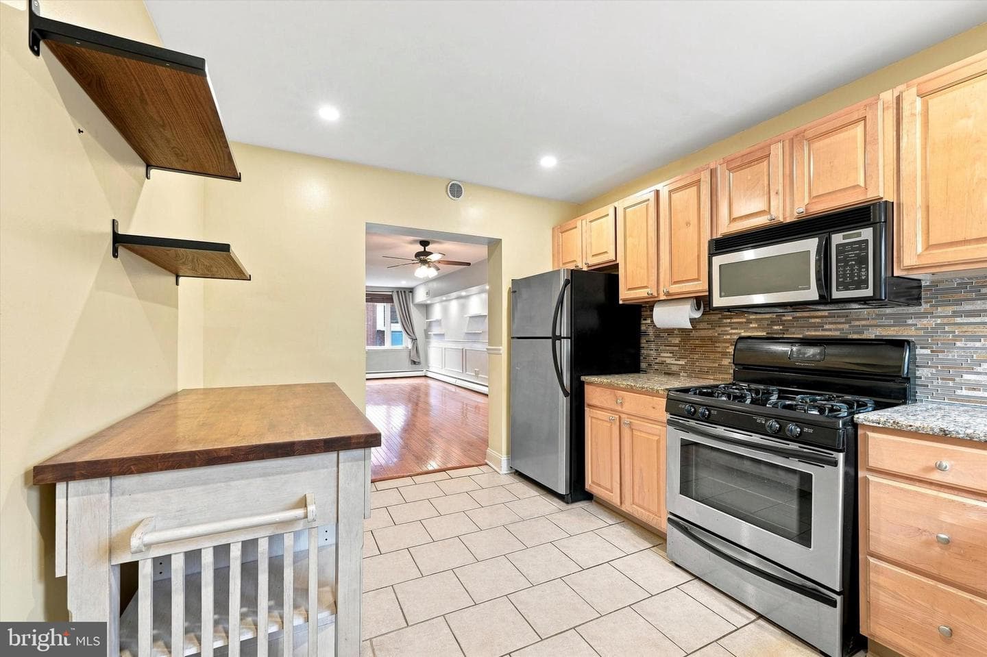 2432 S Bancroft Street photo 8