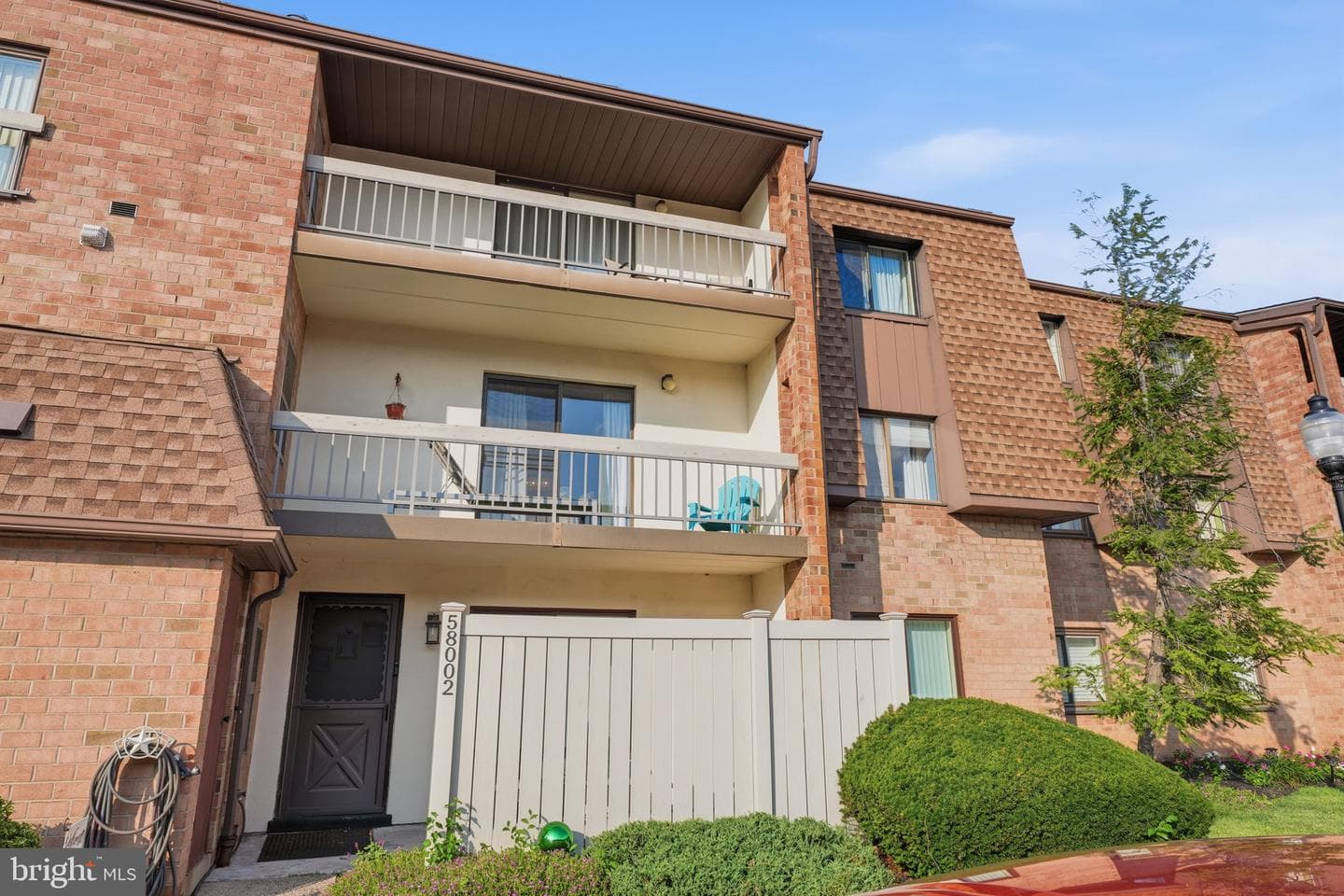 58102 Delaire Landing Road #102 photo 20