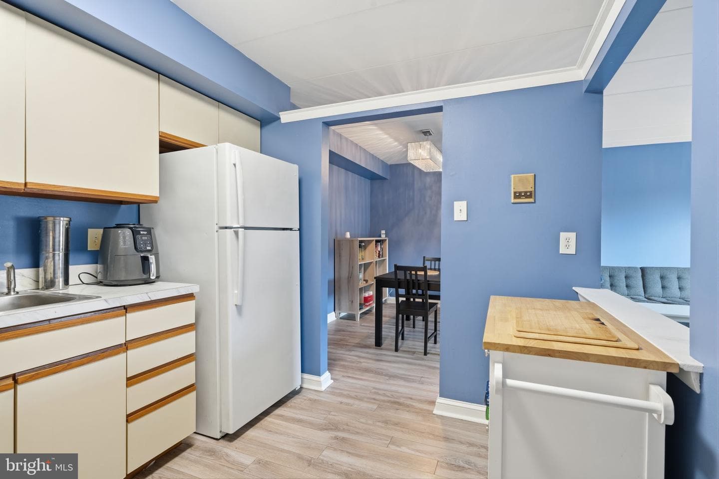 58102 Delaire Landing Road #102 photo 9