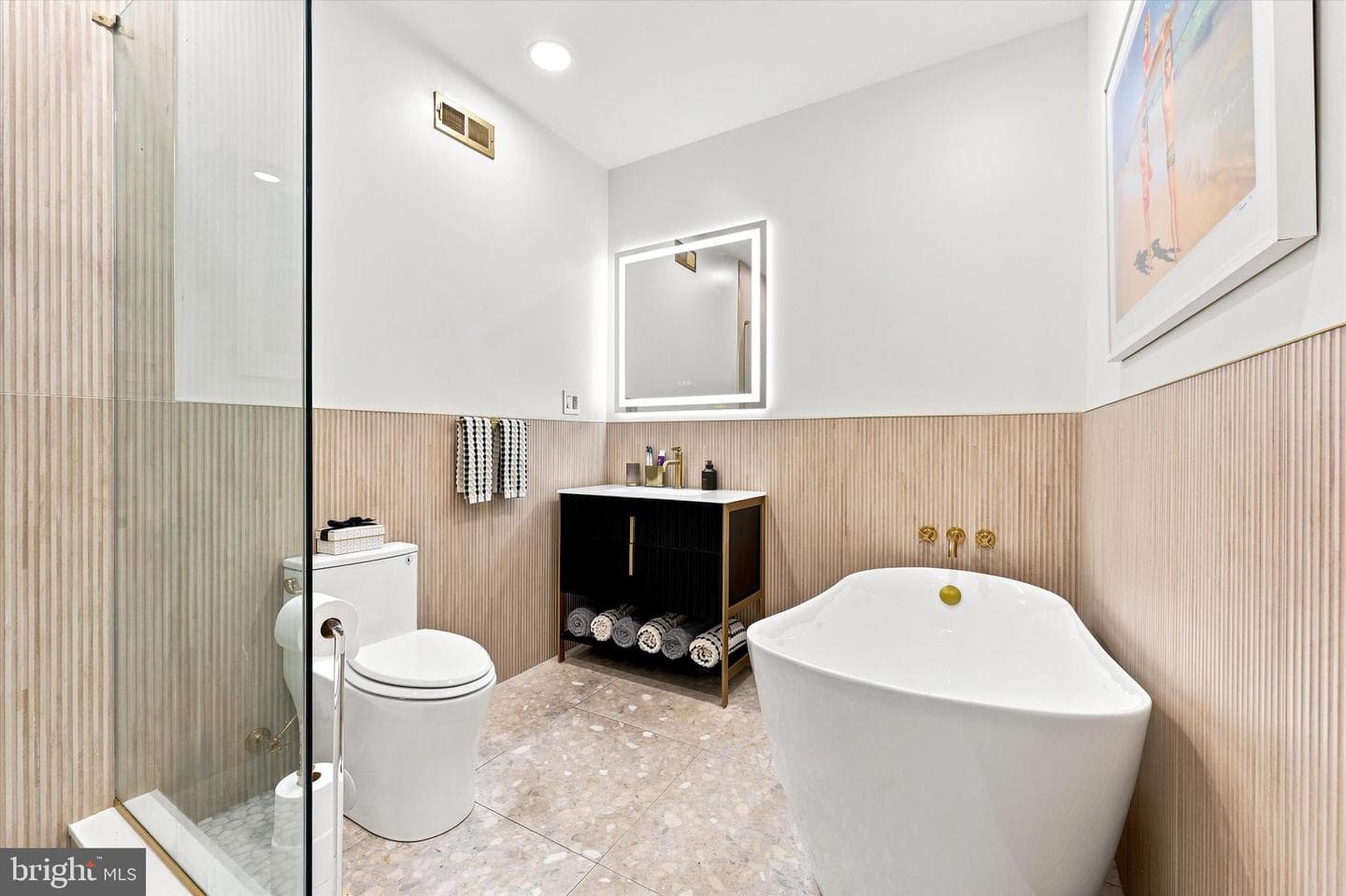 2543 S 17th Street photo 18