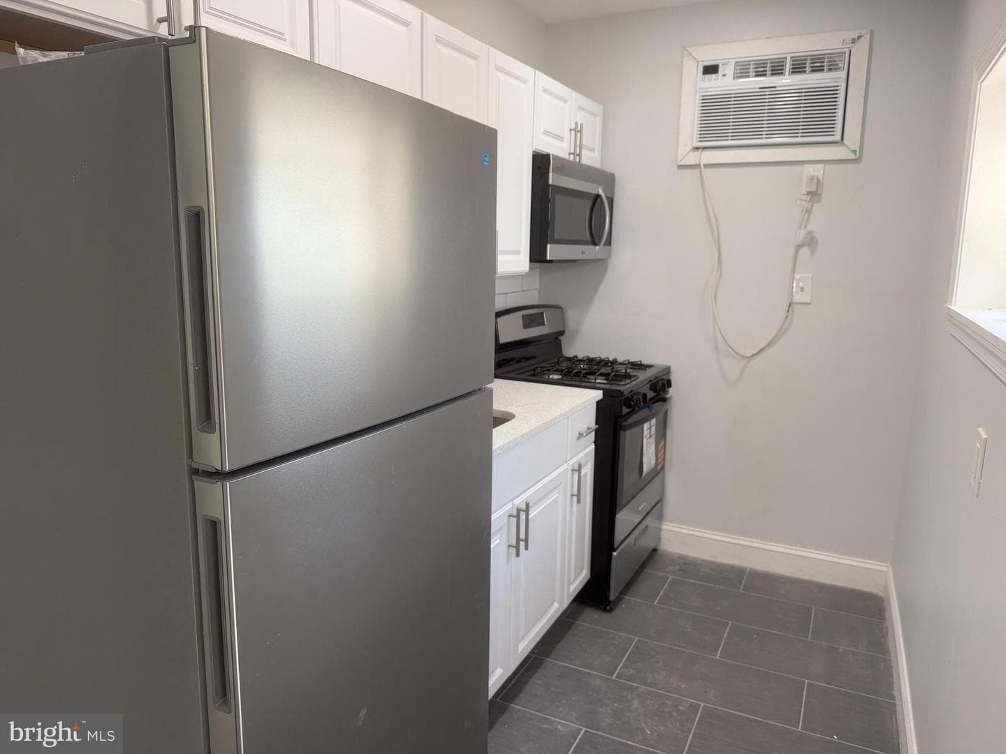 2327 S Bonsall Street photo 3