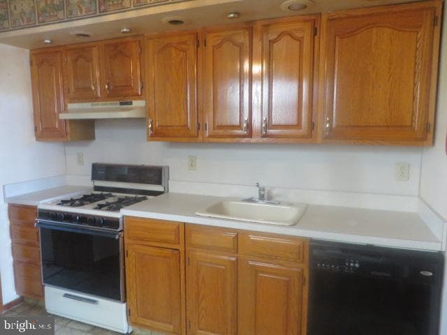 132 Roseberry Street photo 3