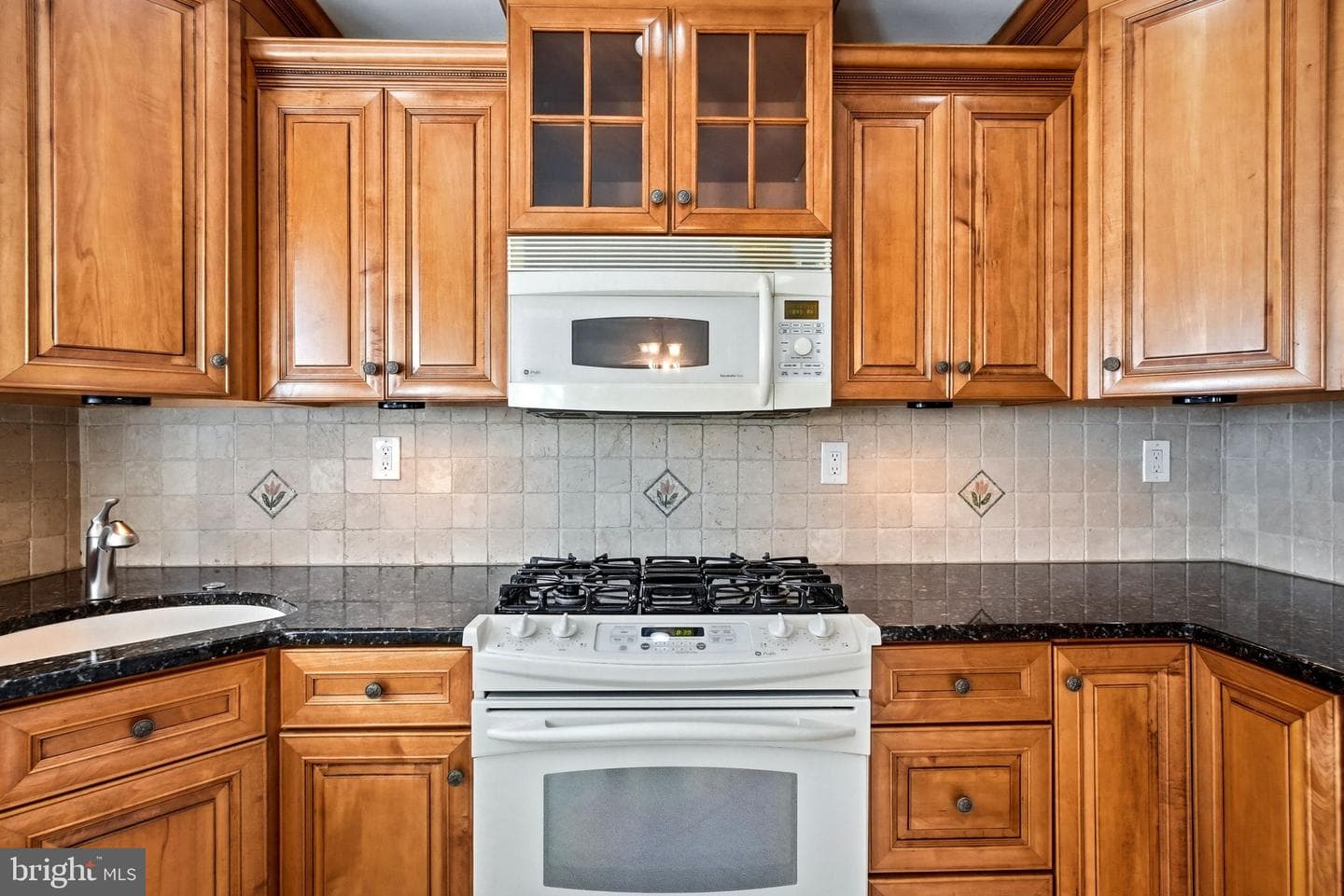 801 Southampton Road photo 19