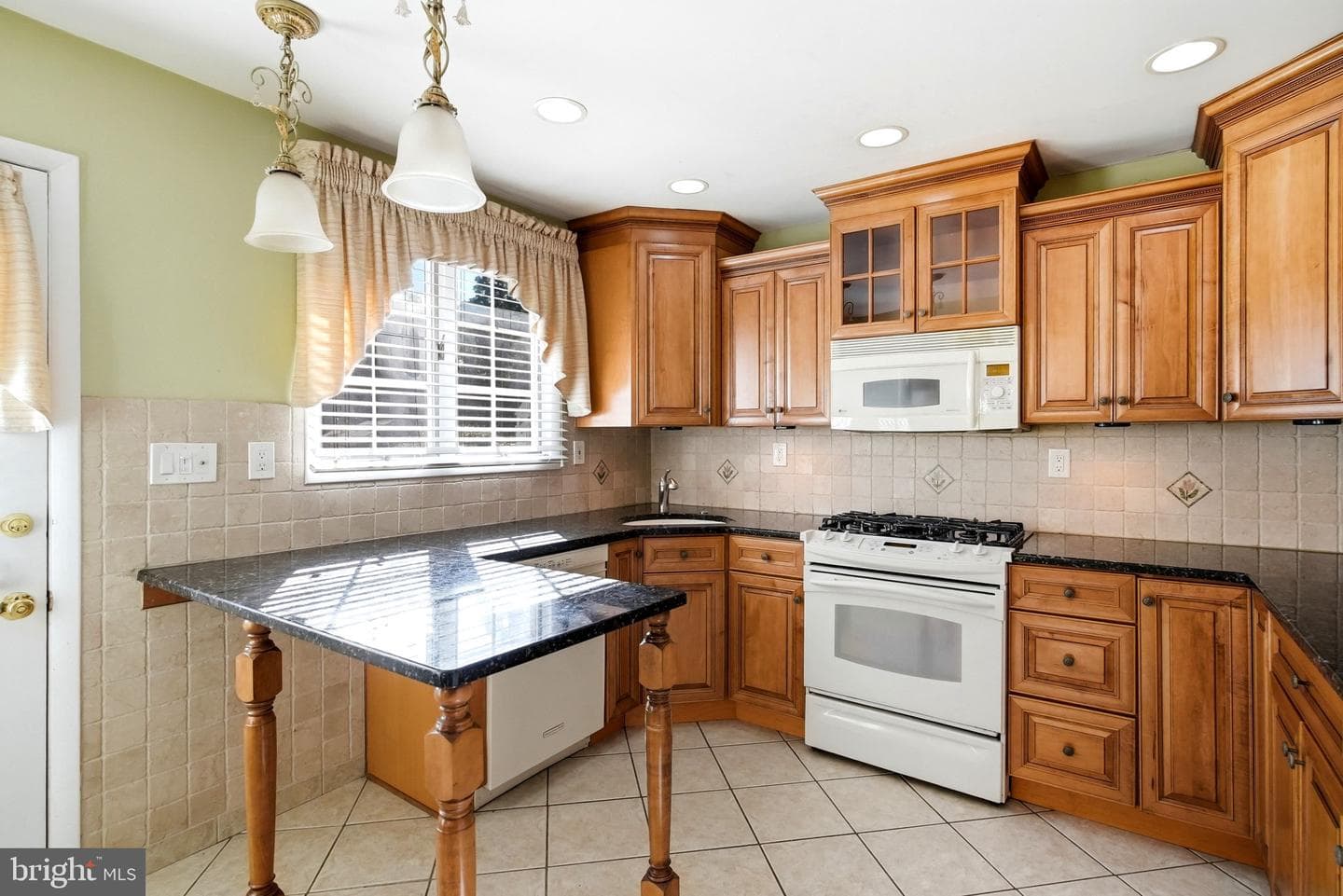 801 Southampton Road photo 3