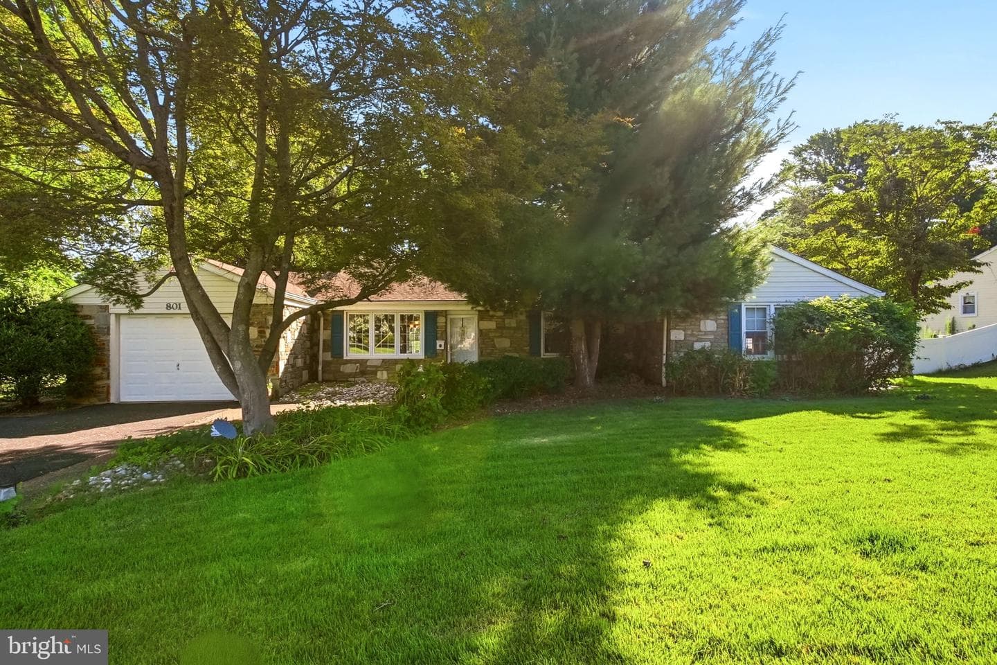 801 Southampton Road photo 7