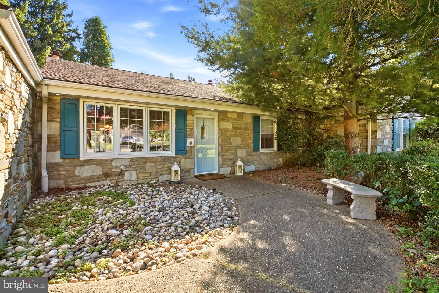 801 Southampton Road photo 8