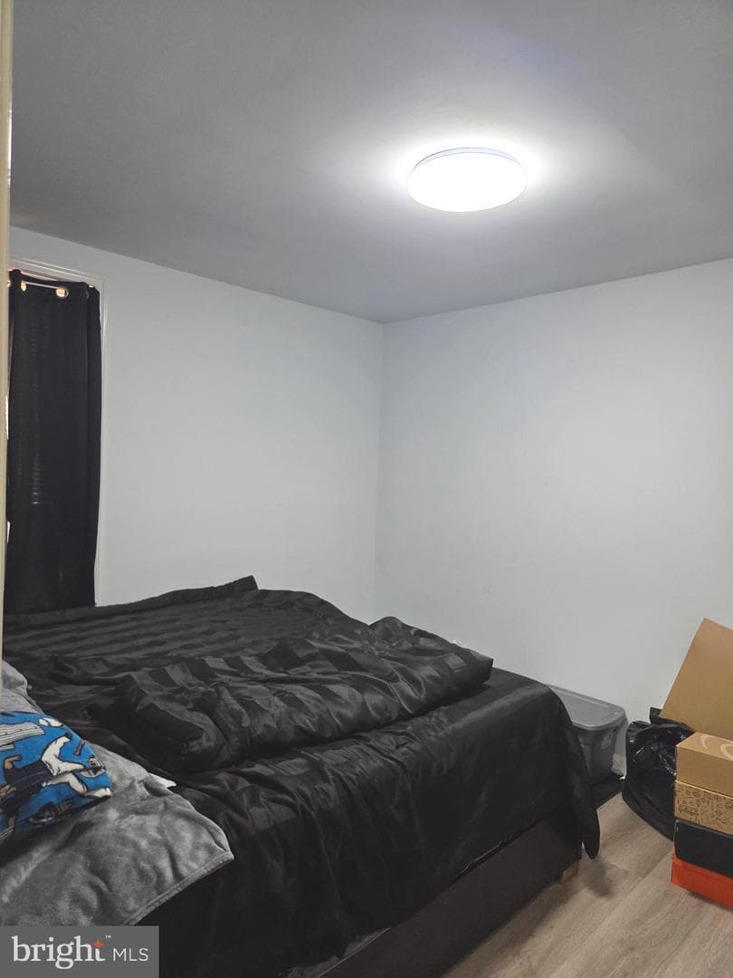 5841 Oxford Avenue photo 25