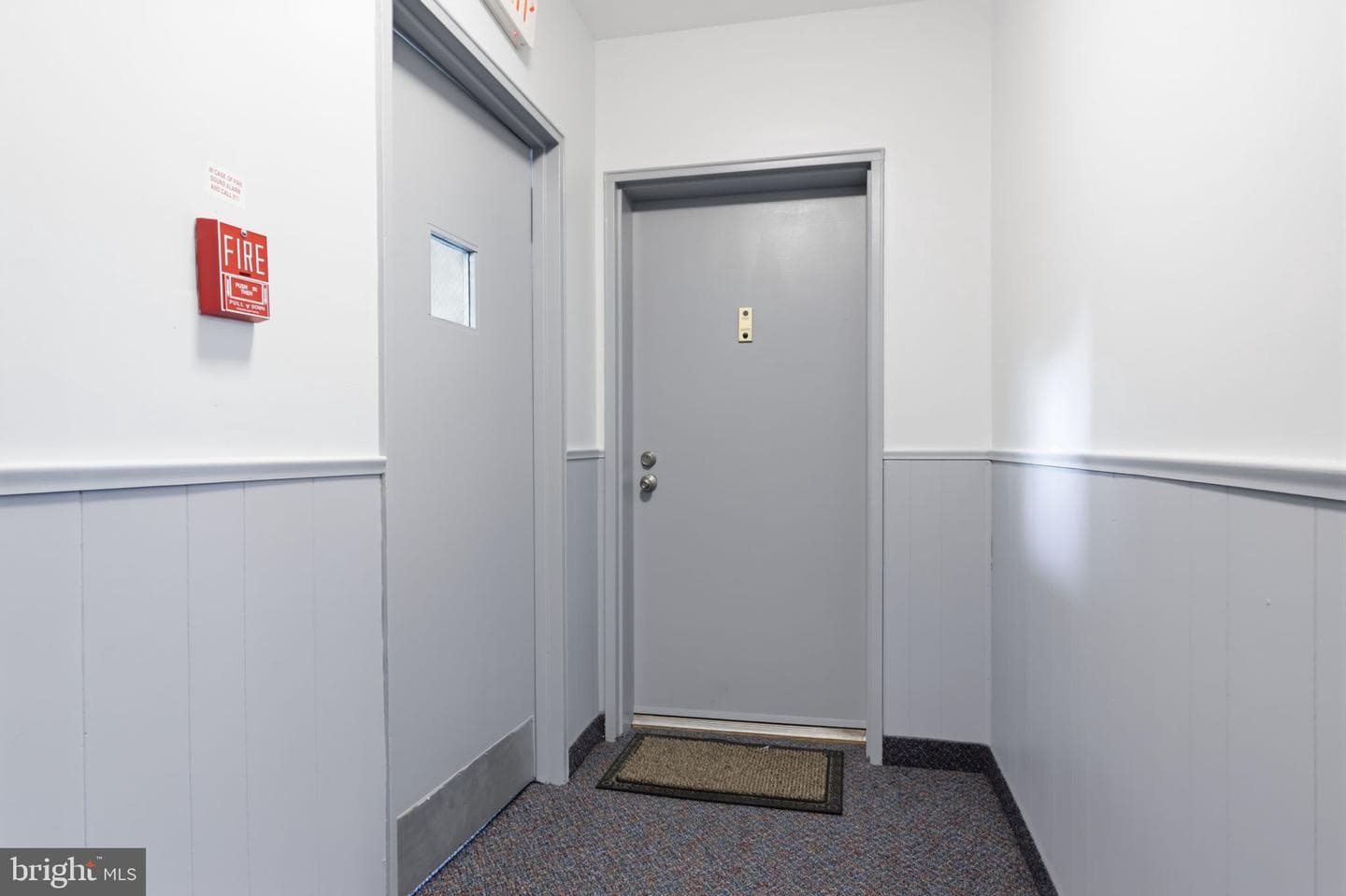 55204 Delaire Landing Road #204 photo 24
