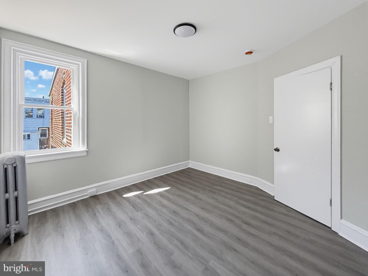 5825 Hoffman Avenue photo 36
