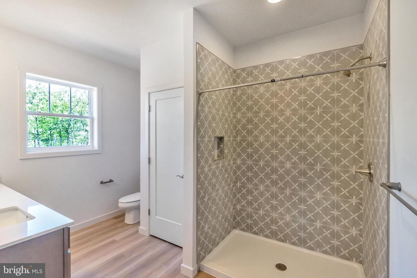 183 Morleton Avenue photo 14
