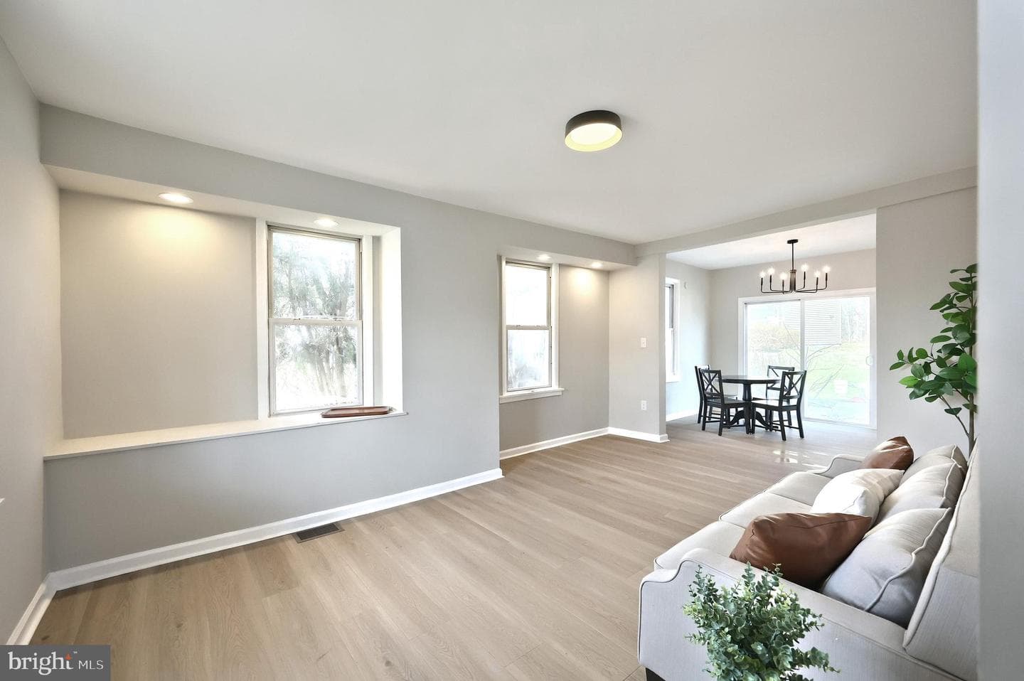 433 Valley Street photo 17