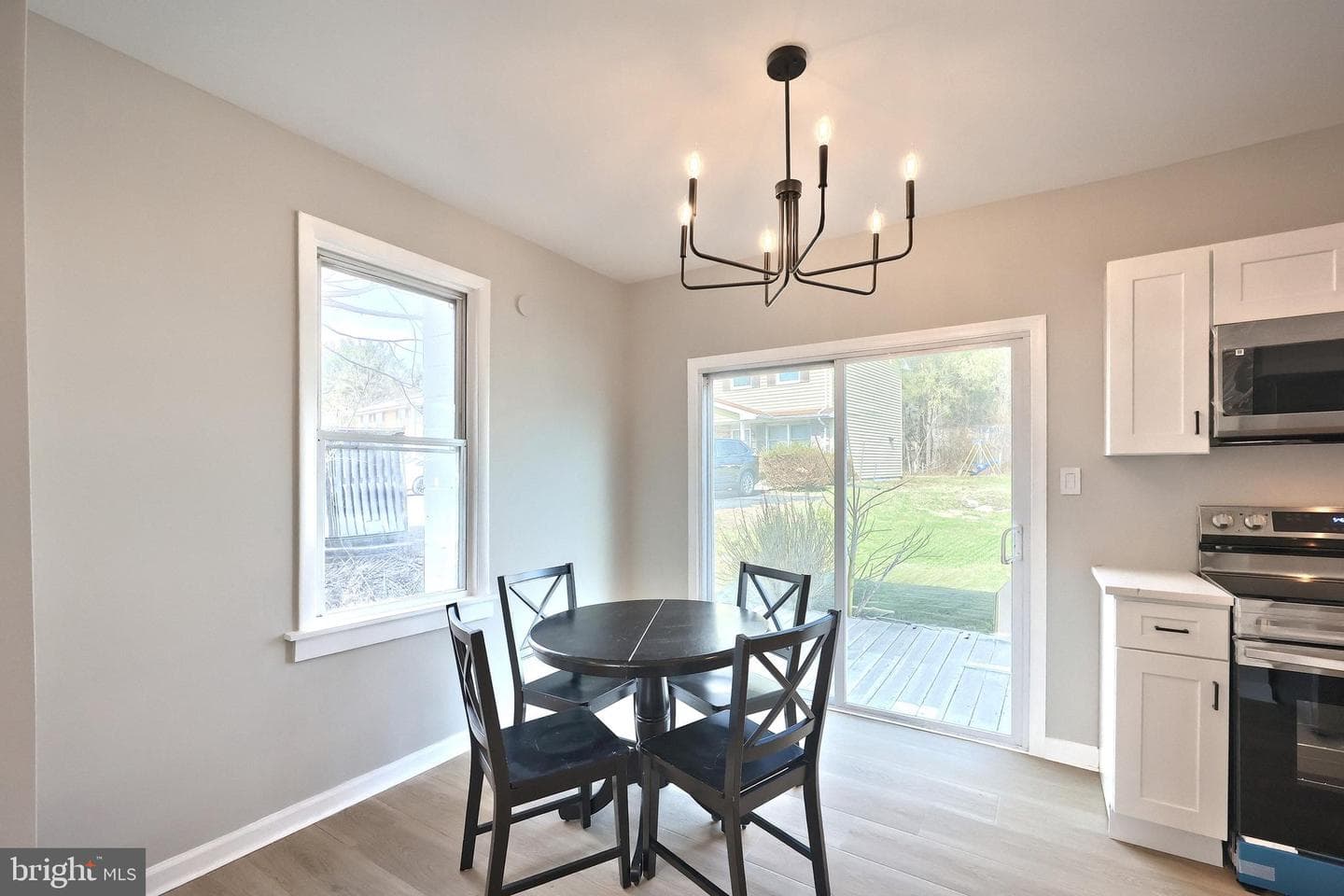 433 Valley Street photo 19