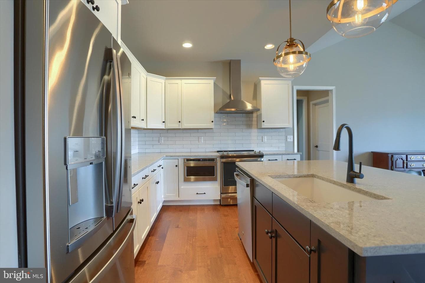 207 Rockville Blvd photo 10