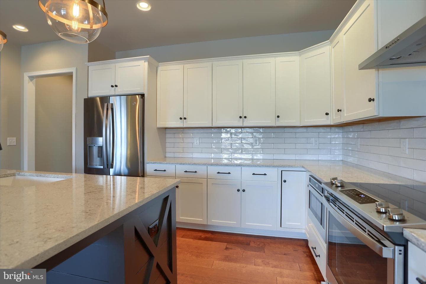 207 Rockville Blvd photo 12