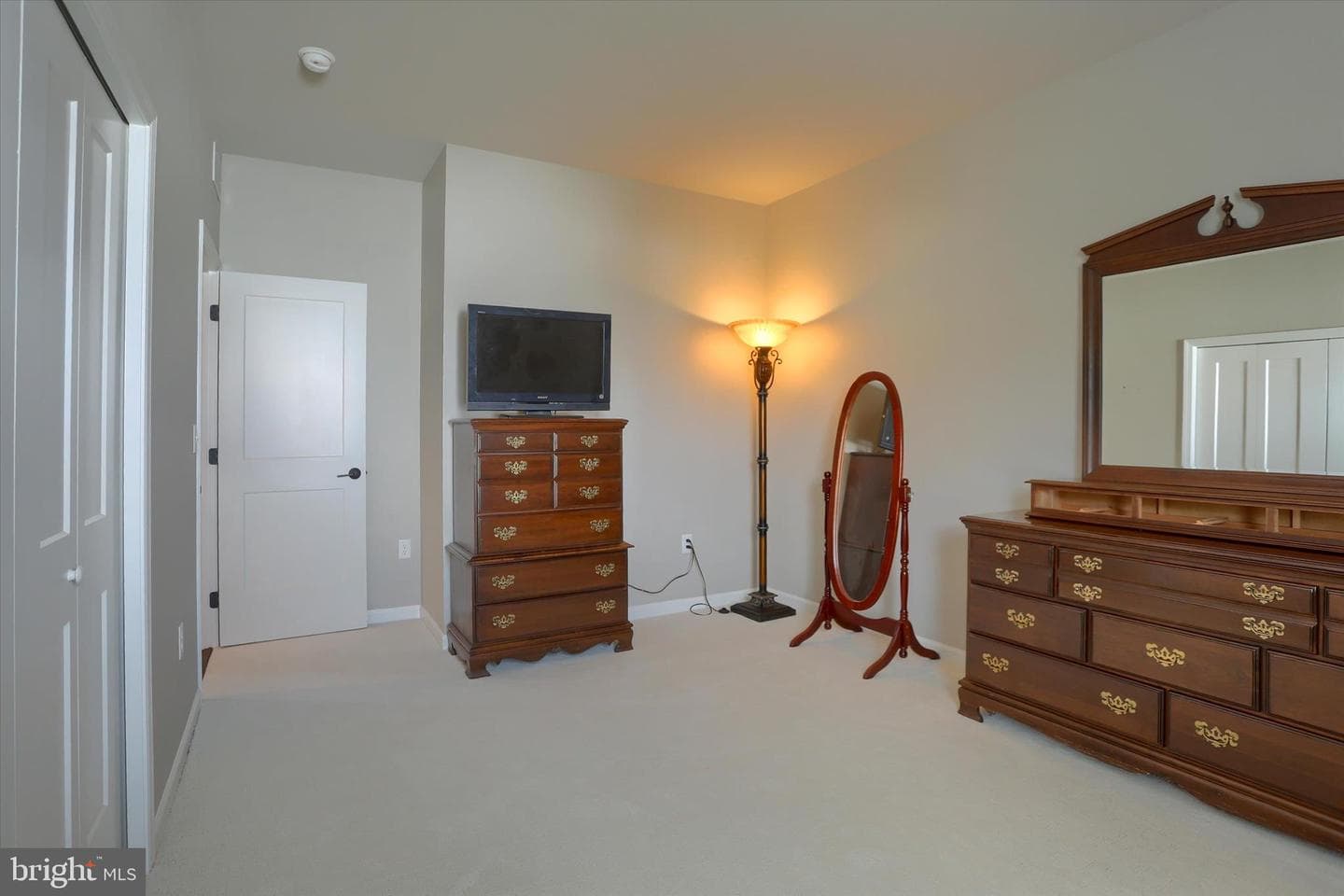 207 Rockville Blvd photo 26