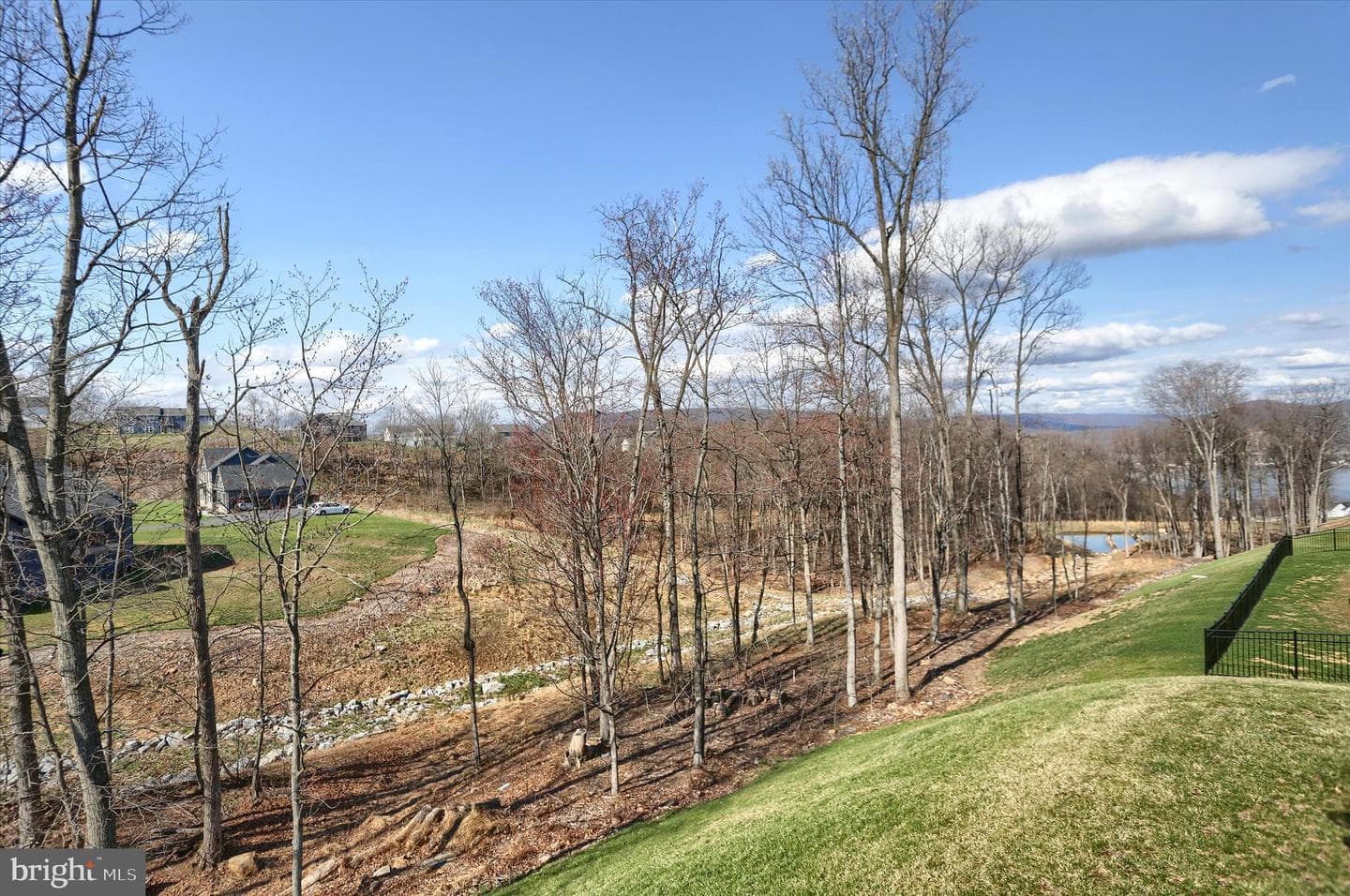 207 Rockville Blvd photo 40