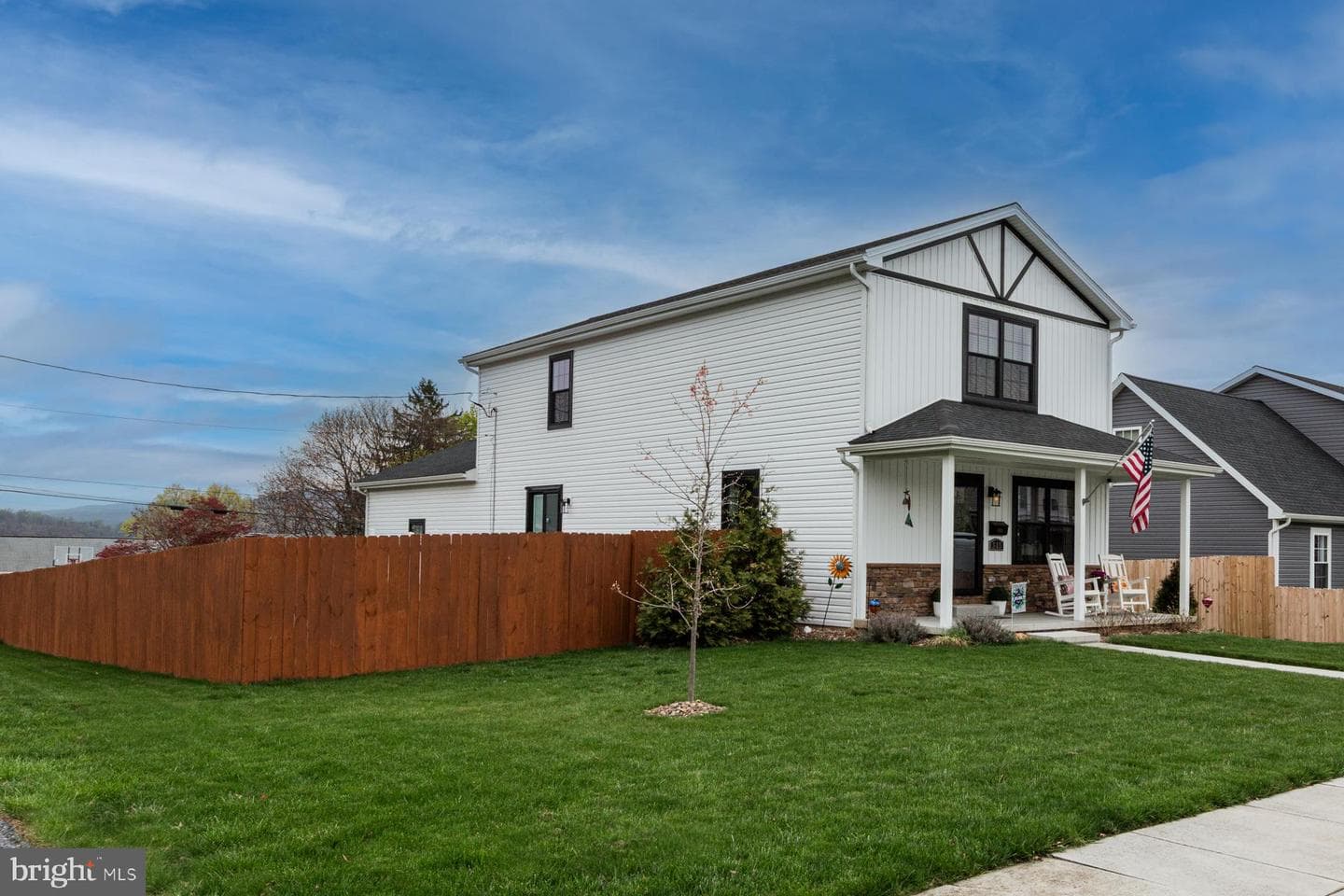 515 Maple Avenue photo 22