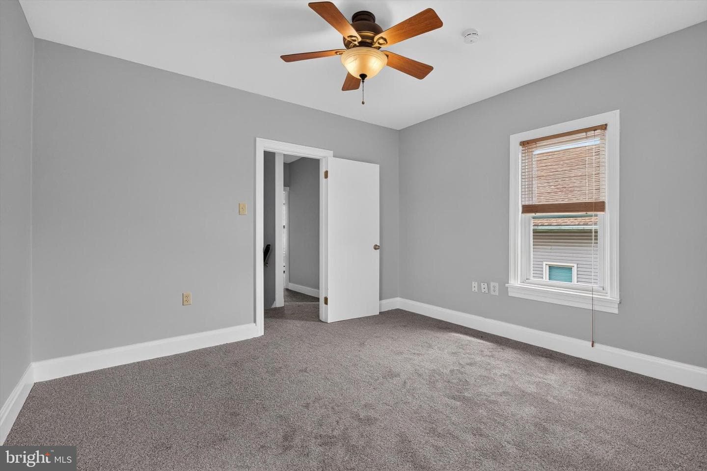 922 N High Street photo 19
