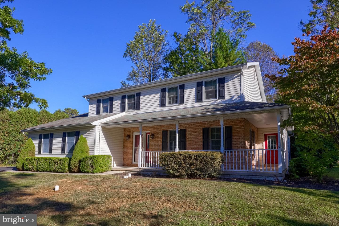 1027 Ridgeview Drive photo 2