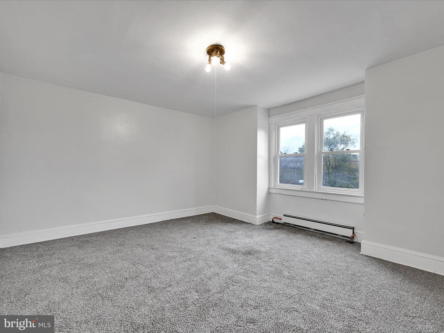 344 E Bacon Street photo 26
