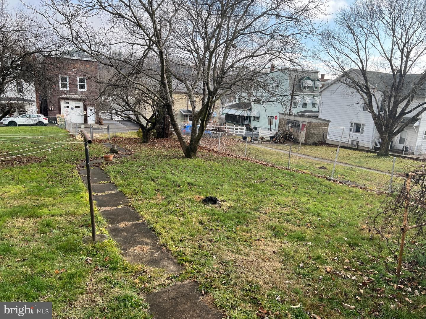 405 N Front Street photo 8