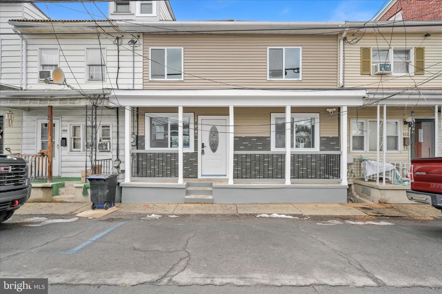 442 Lewis Street