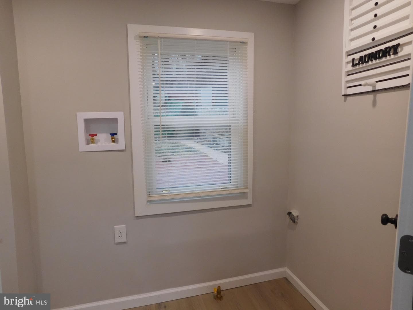 1103 W Market Street photo 44
