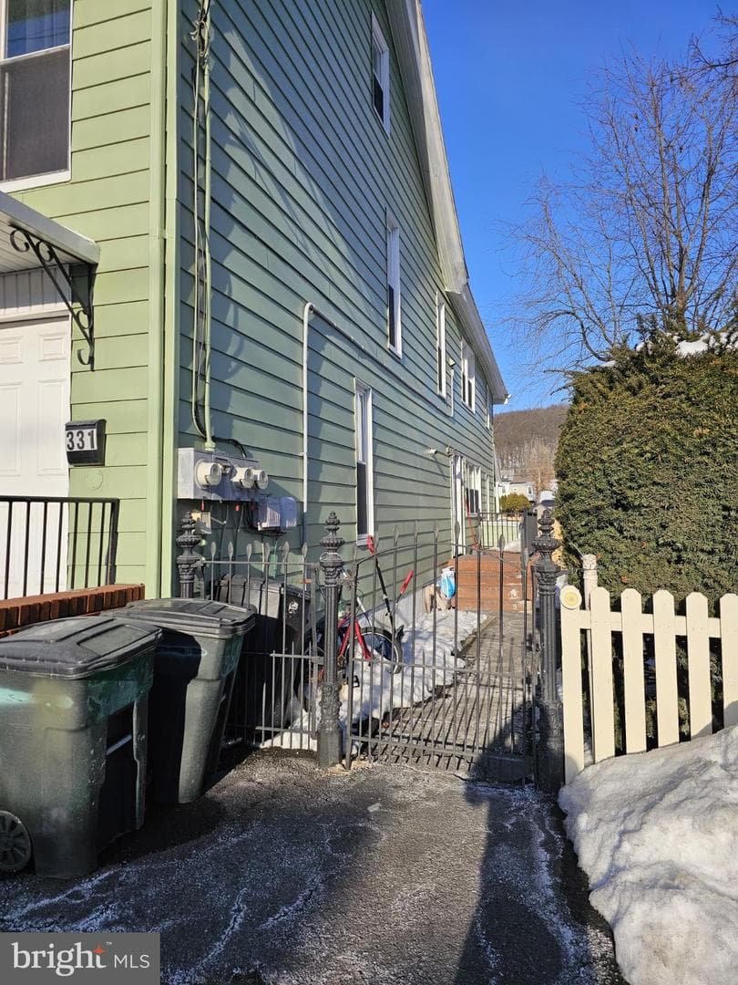 331 S 2nd Street, Saint Clair