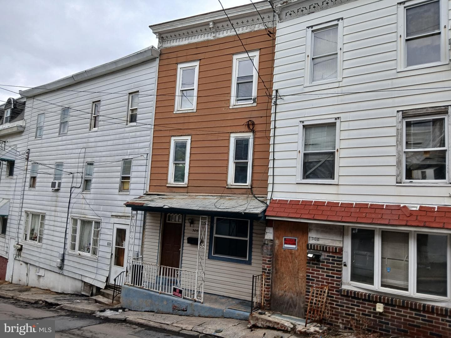 306 S 2nd Street photo 2