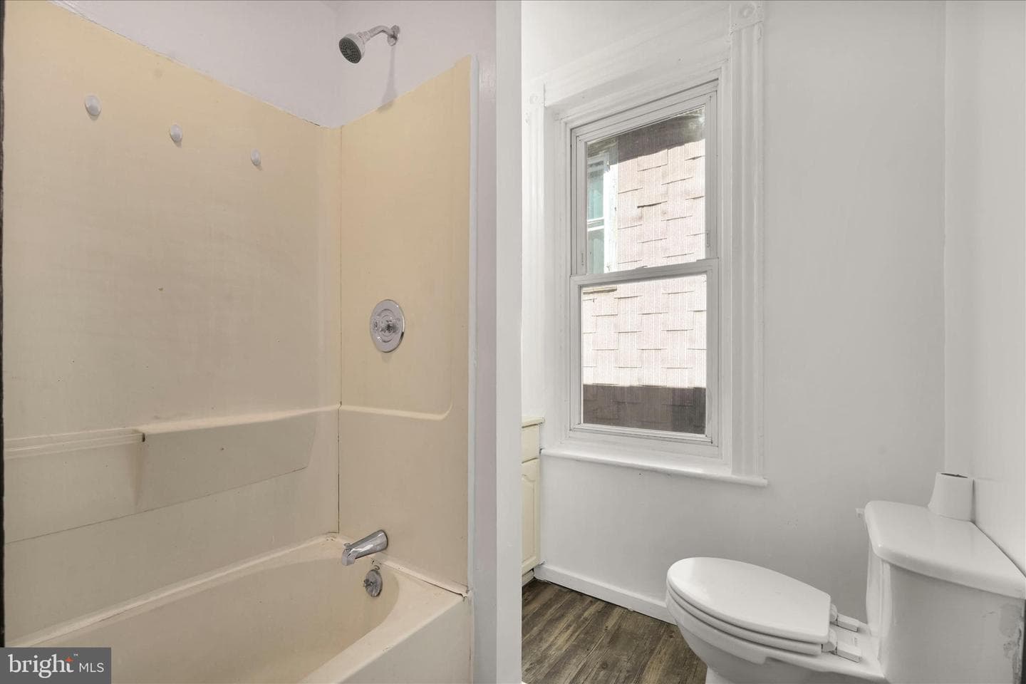 621 N Centre Street photo 14