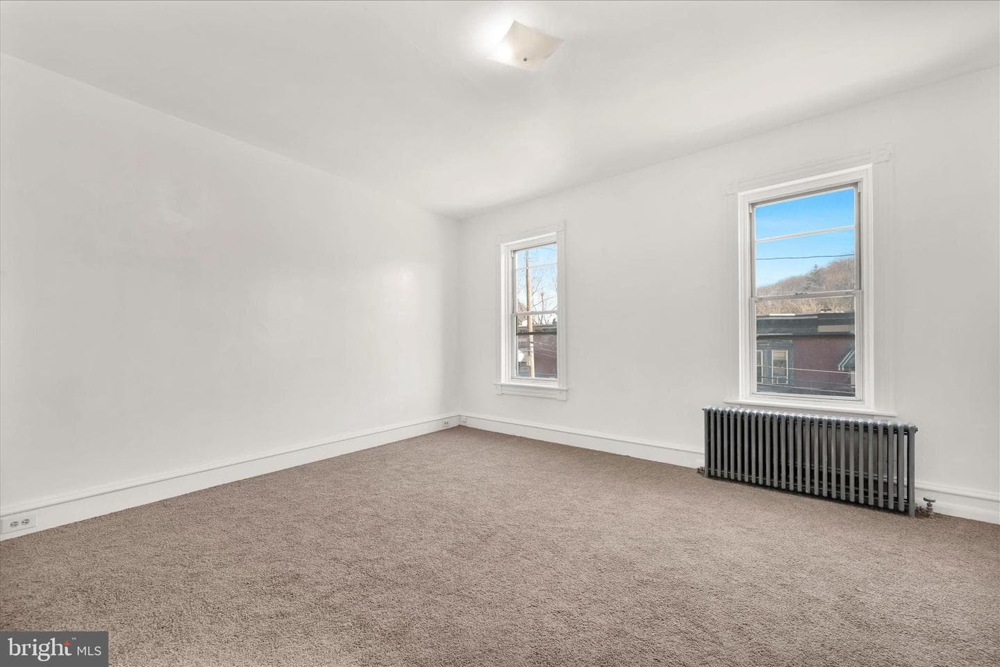 621 N Centre Street photo 18