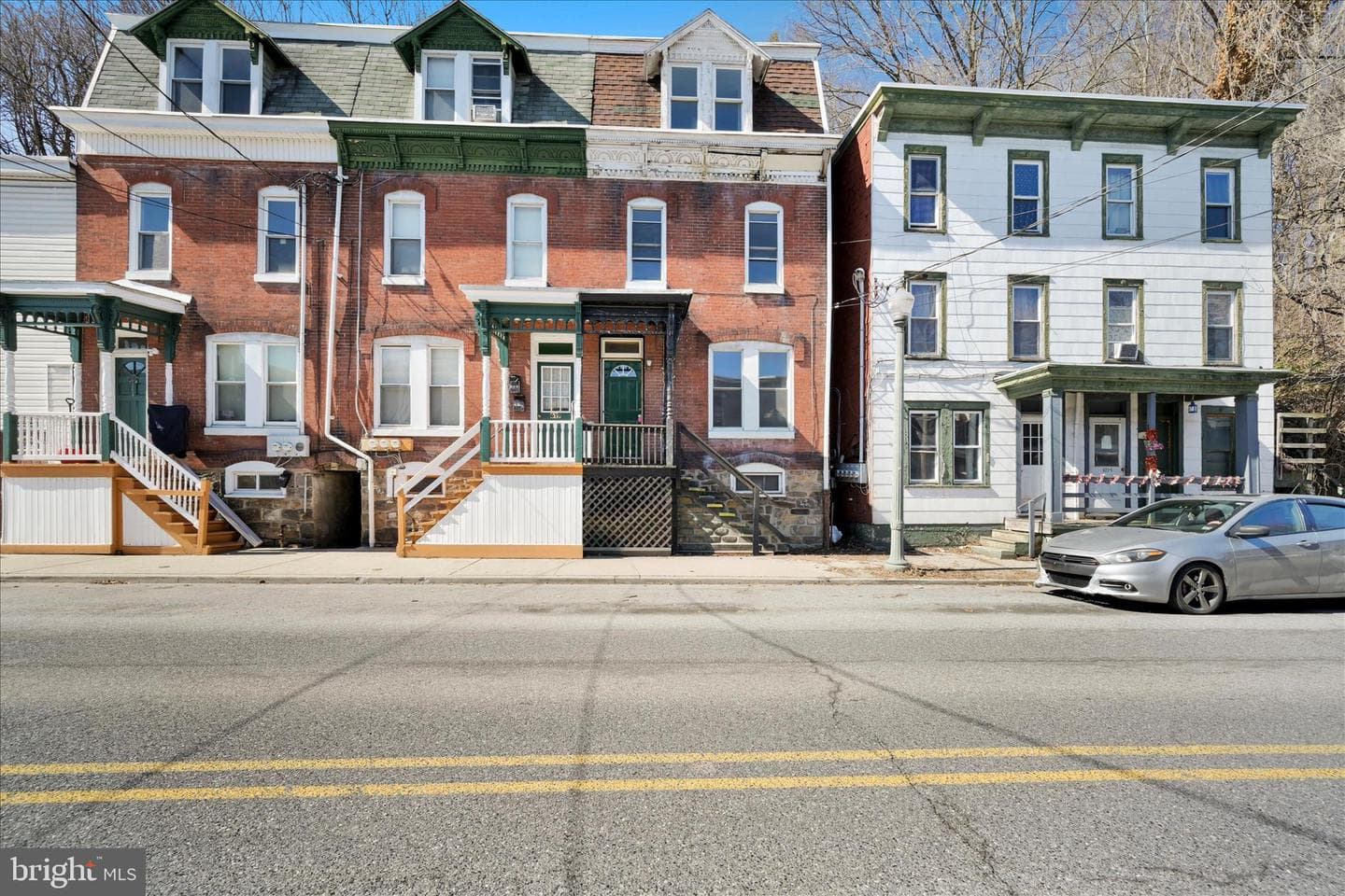621 N Centre Street photo 2