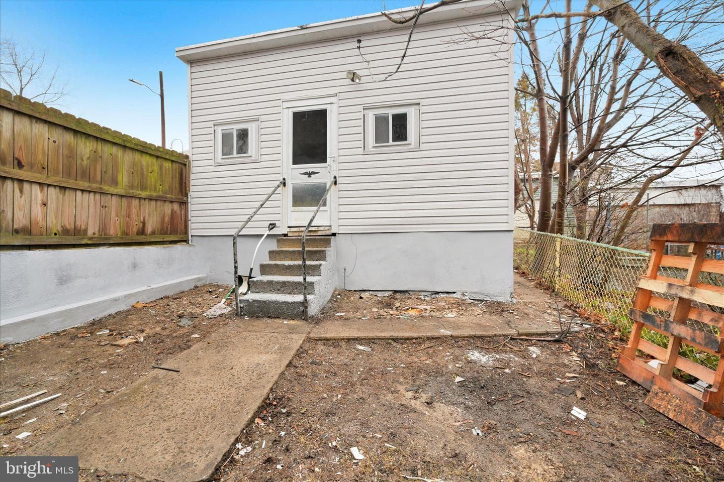 320 Spring Garden Street photo 25