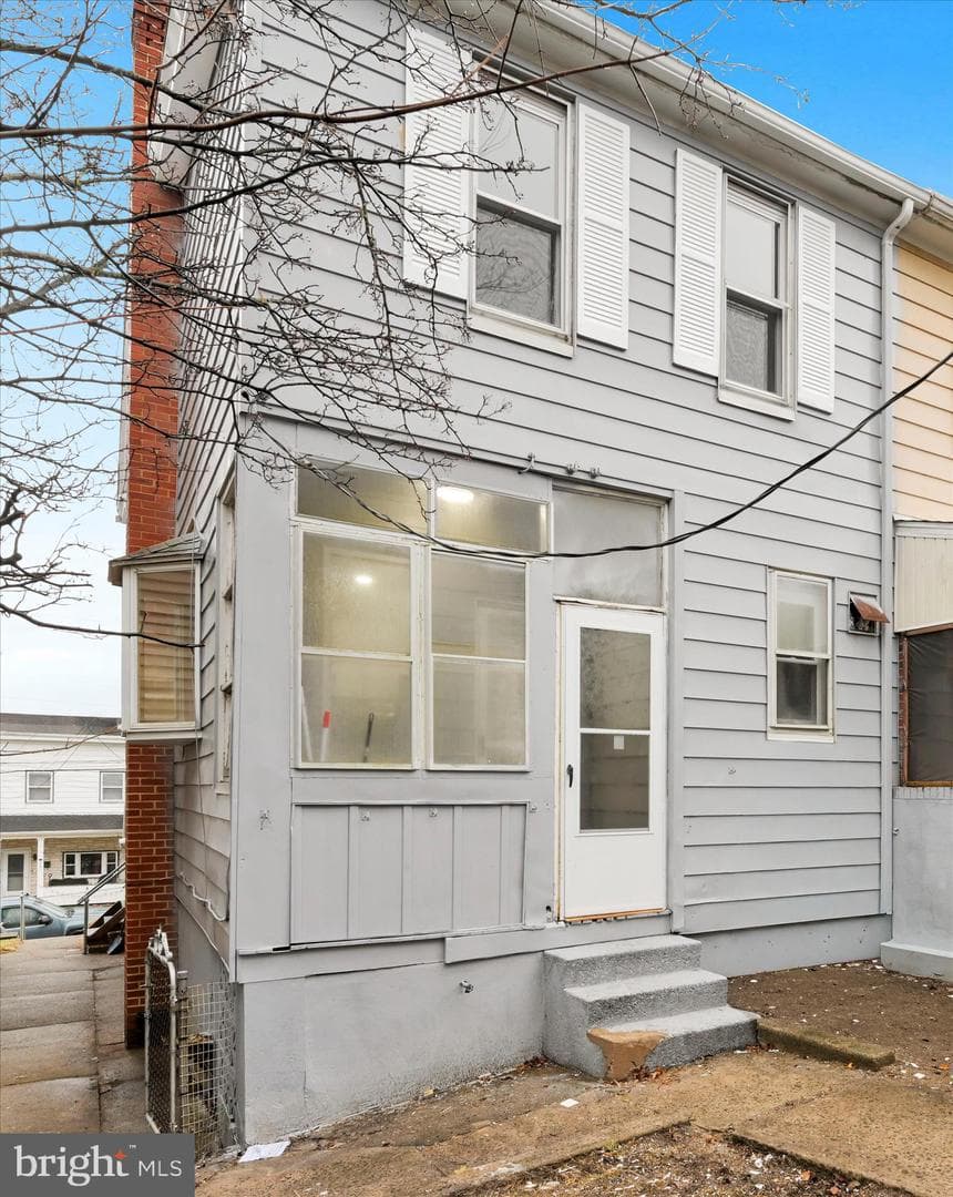320 Spring Garden Street photo 26
