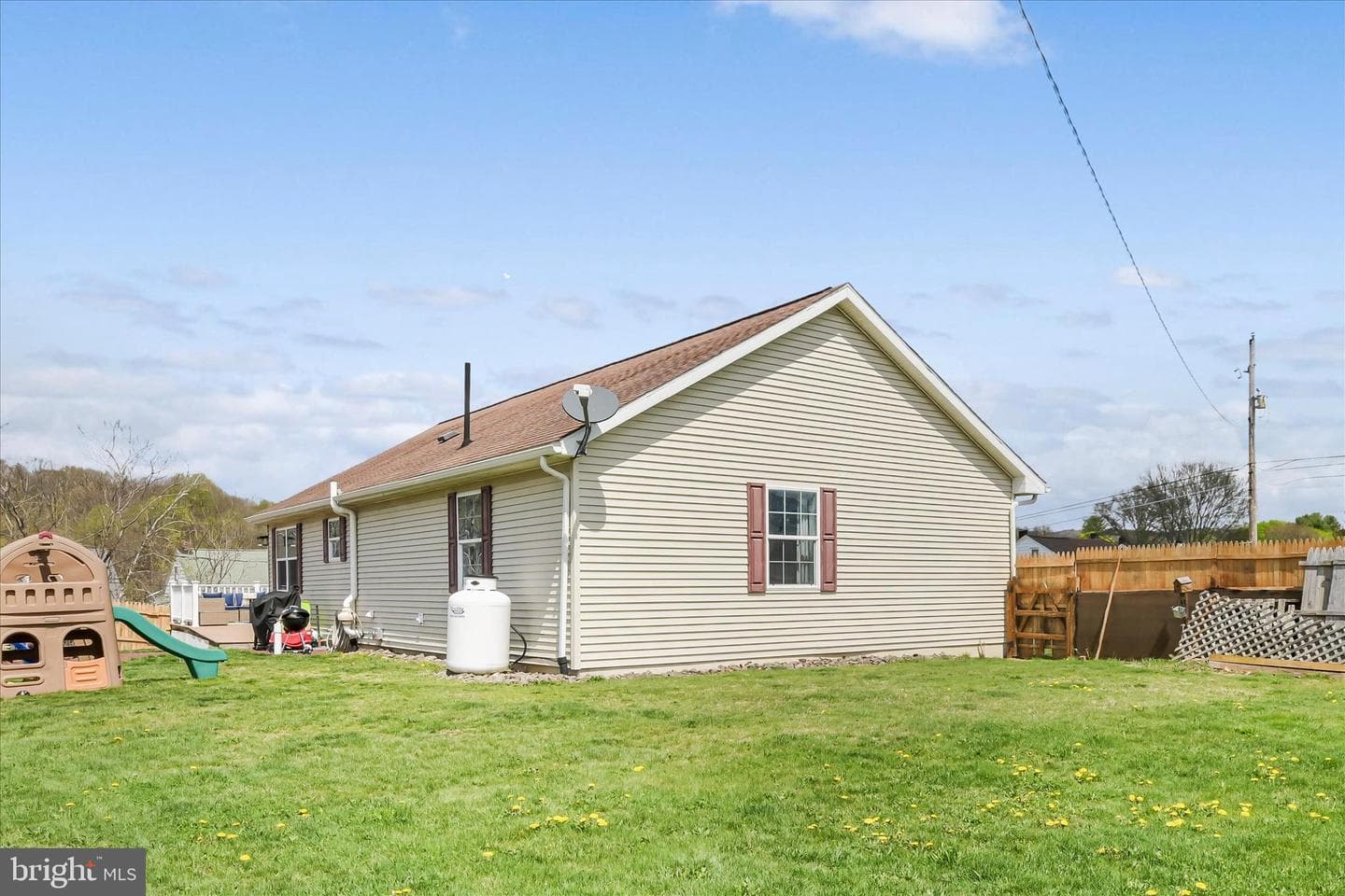 301 Brown Street photo 38