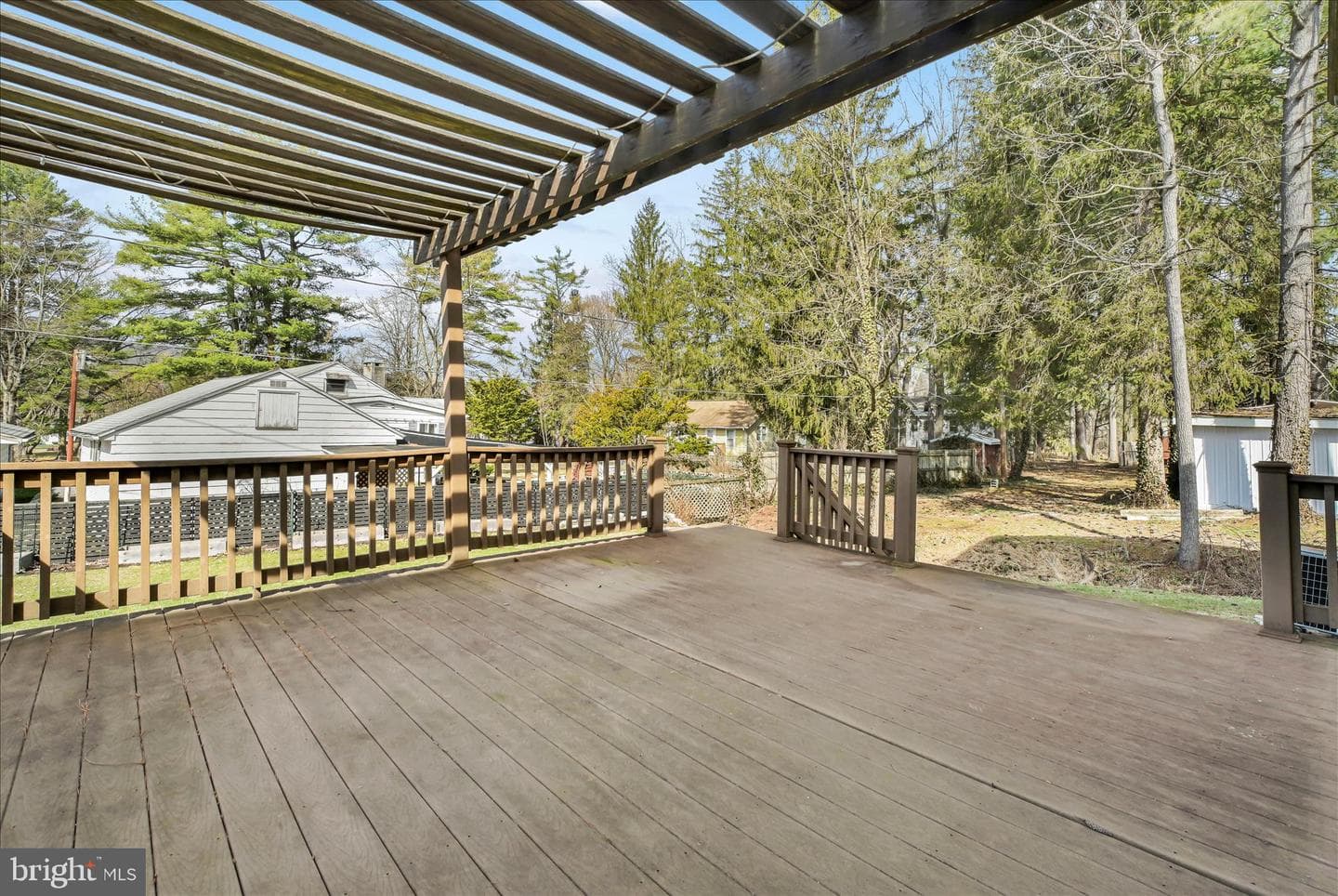 207 Pine Boulevard photo 35
