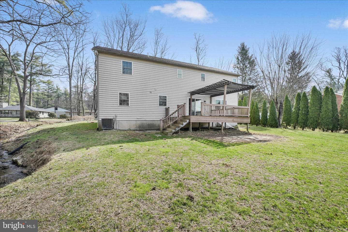 207 Pine Boulevard photo 39