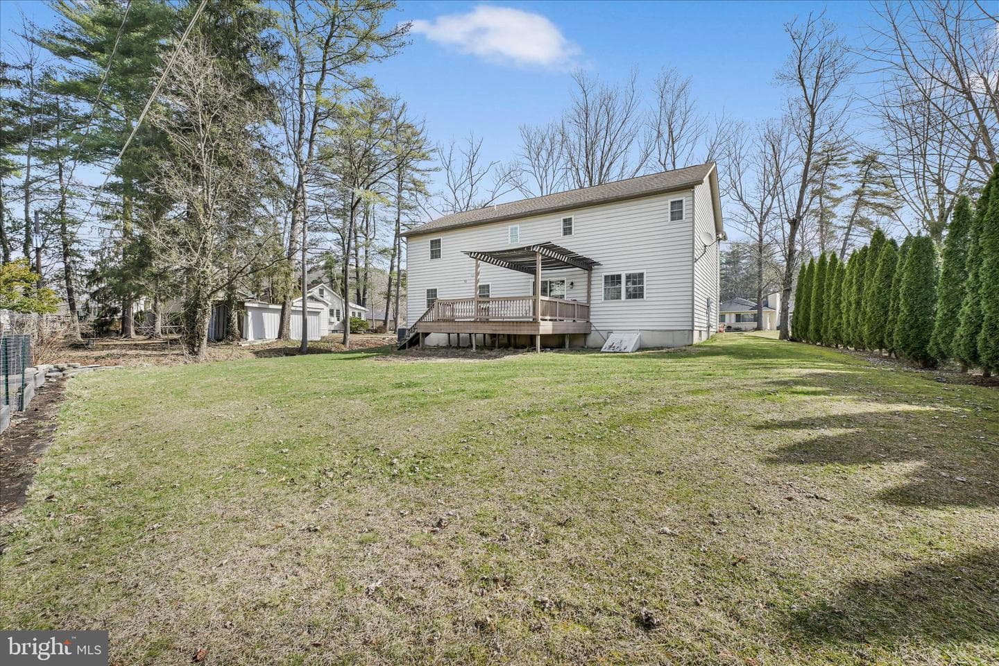 207 Pine Boulevard photo 45