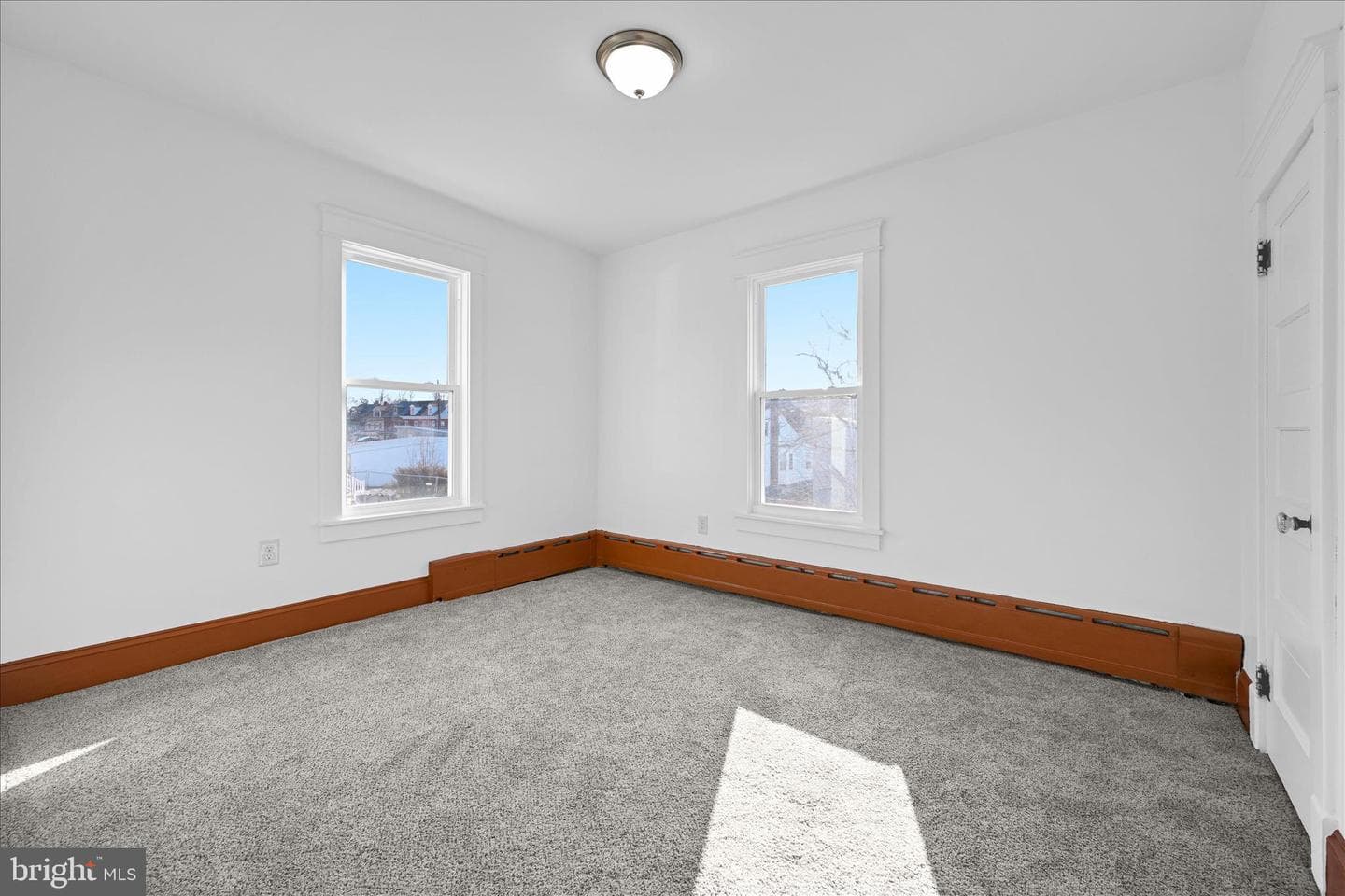 8 N Wolfe Street photo 15